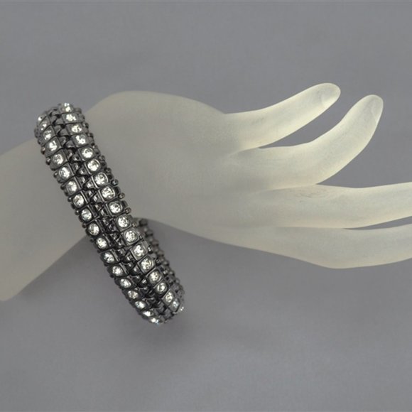 Chicos Bracelet stretch bangle clear crystal NWT - Picture 1 of 2